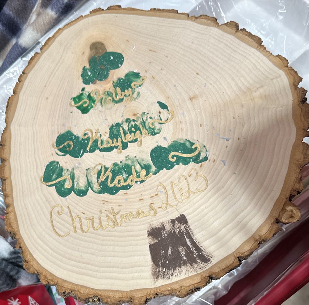 Garland LivRm Stairs & Mantle - Christmas Decorating (Displays) ornament collectible - Main Image 2