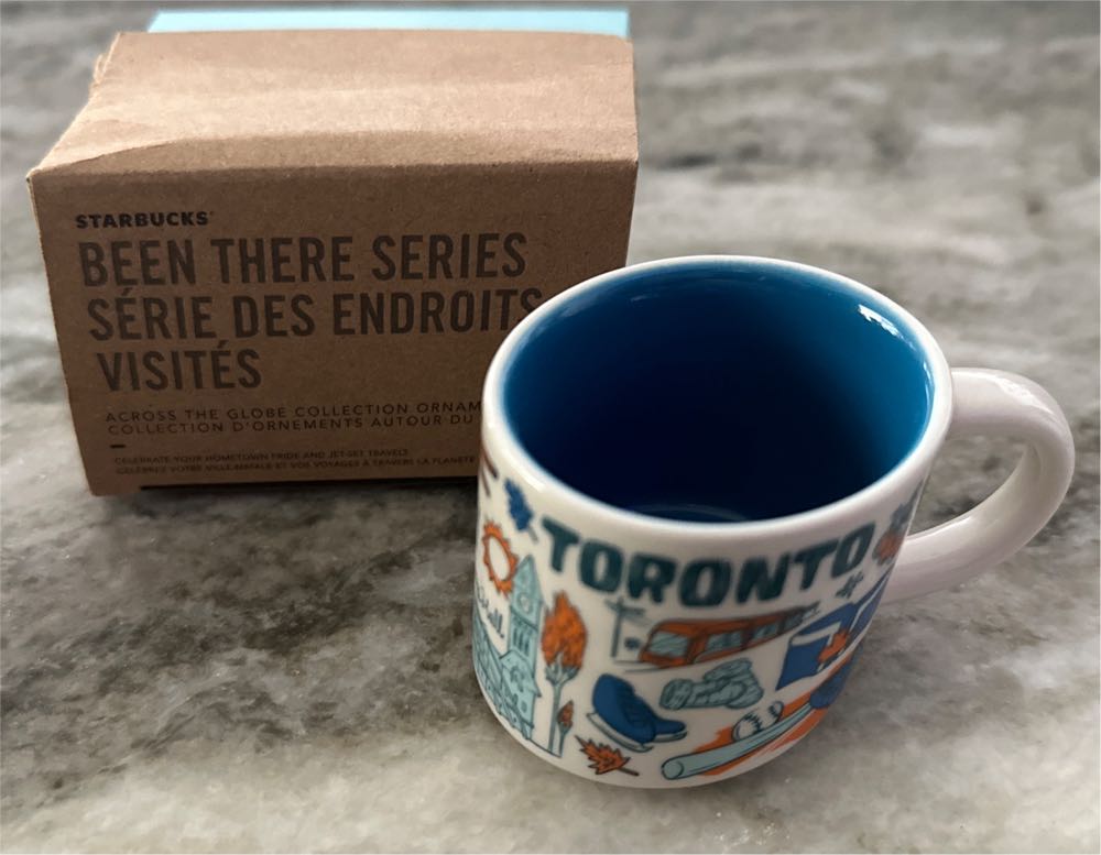 Playing Mantis - Rudolph The Red Nosed Reindeer - Santa