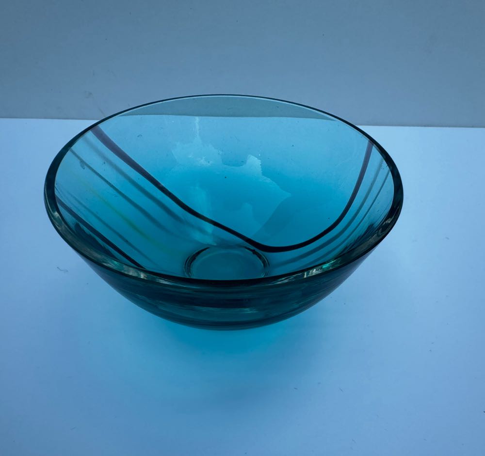 Caithness Green Small Glass Bowl   ornament collectible - Main Image 2