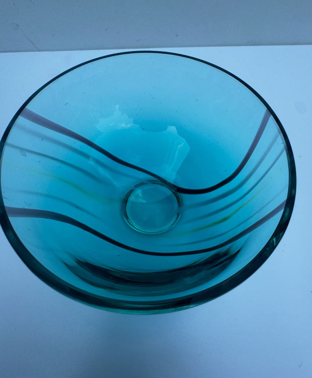 Caithness Green Small Glass Bowl   ornament collectible - Main Image 3