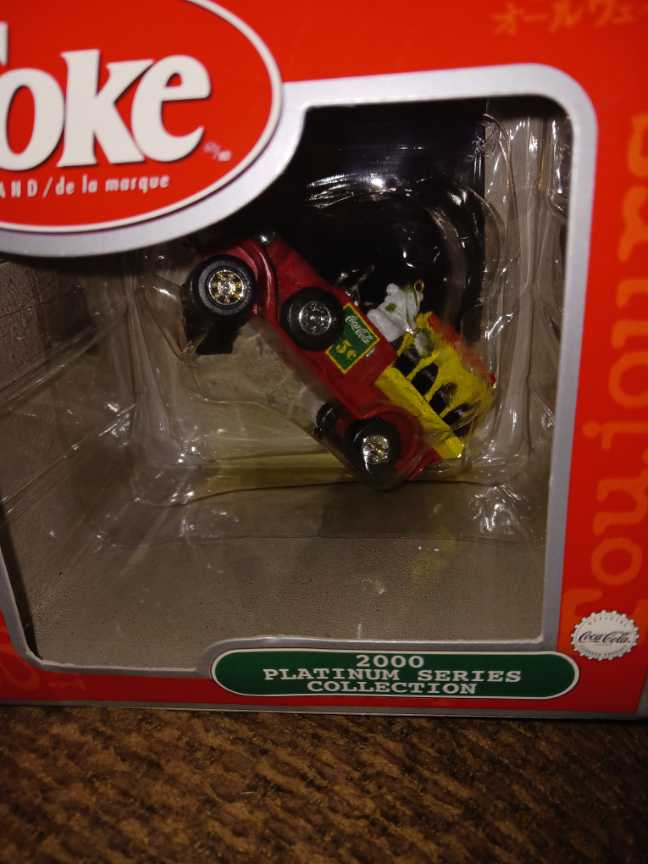 Coca-Cola Ornament 2000 Platinum Series Polar Bear In Car - 2000 Platinum Series (Coca-Cola Ornament) ornament collectible - Main Image 2