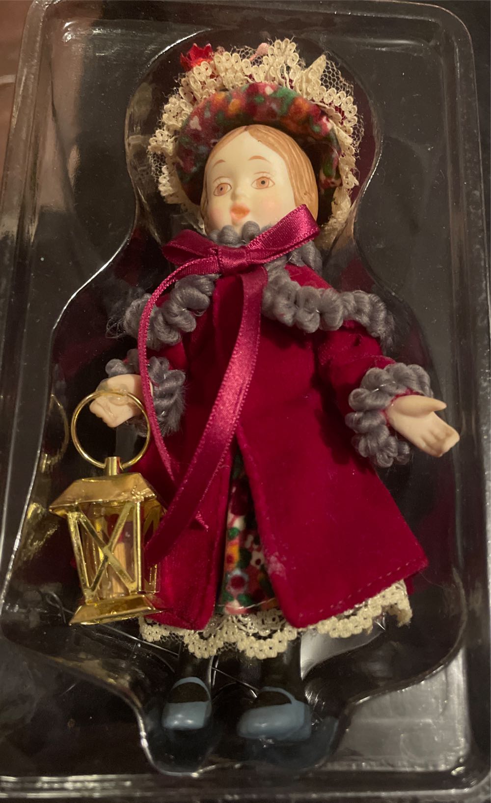Kurt Adler - Santa’s World - Victorian Girl With Lantern - W2012 - Victorian (Santa’s World) ornament collectible - Main Image 1