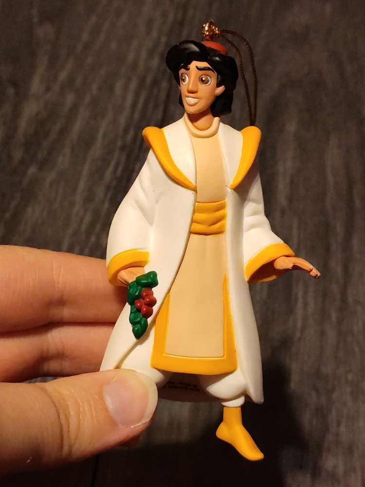 Aladdin Prince With Misteltoe  ornament collectible - Main Image 2