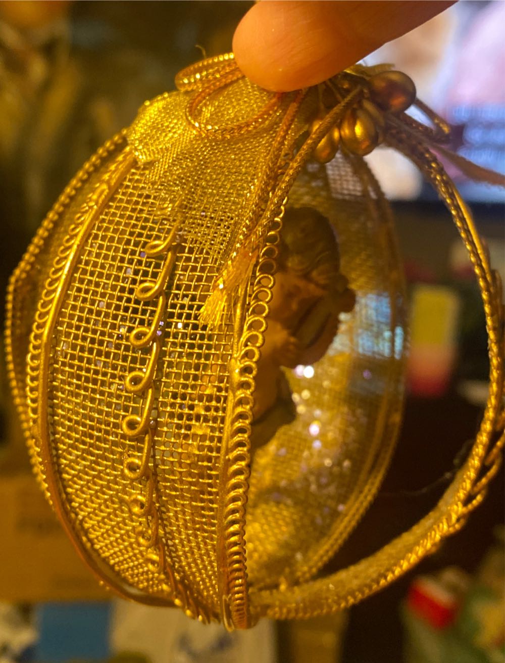 Fontanini Gold Mesh Ball With Cherub Ornament - Cherub (Fontanini Nativity) ornament collectible - Main Image 2