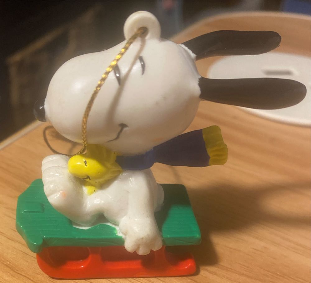 Whitman Snoopy & Woodstock On Sled - Snoopy & Woodstock (Peanuts) ornament collectible - Main Image 2