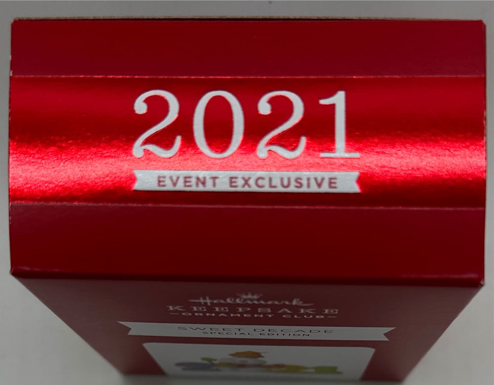 Sweet Decade Event Exclusive - Sweet Decade Companion (Sweet Decade) ornament collectible - Main Image 3