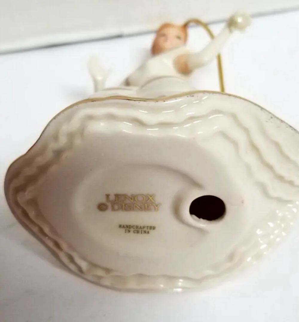 Lenox Disney Showcase Collection: Christmastime Belle - Lenox (Disney’s beauty and the beast) ornament collectible [Barcode 882864663771] - Main Image 4