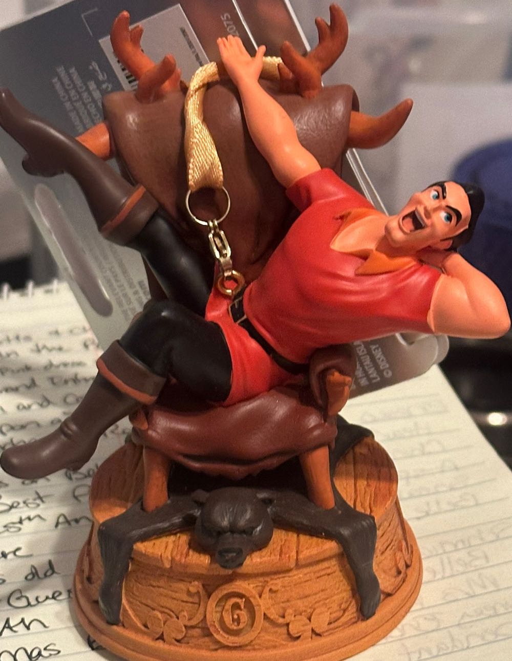 Marvel: Hallmark Superheros Thanos Gauntlet