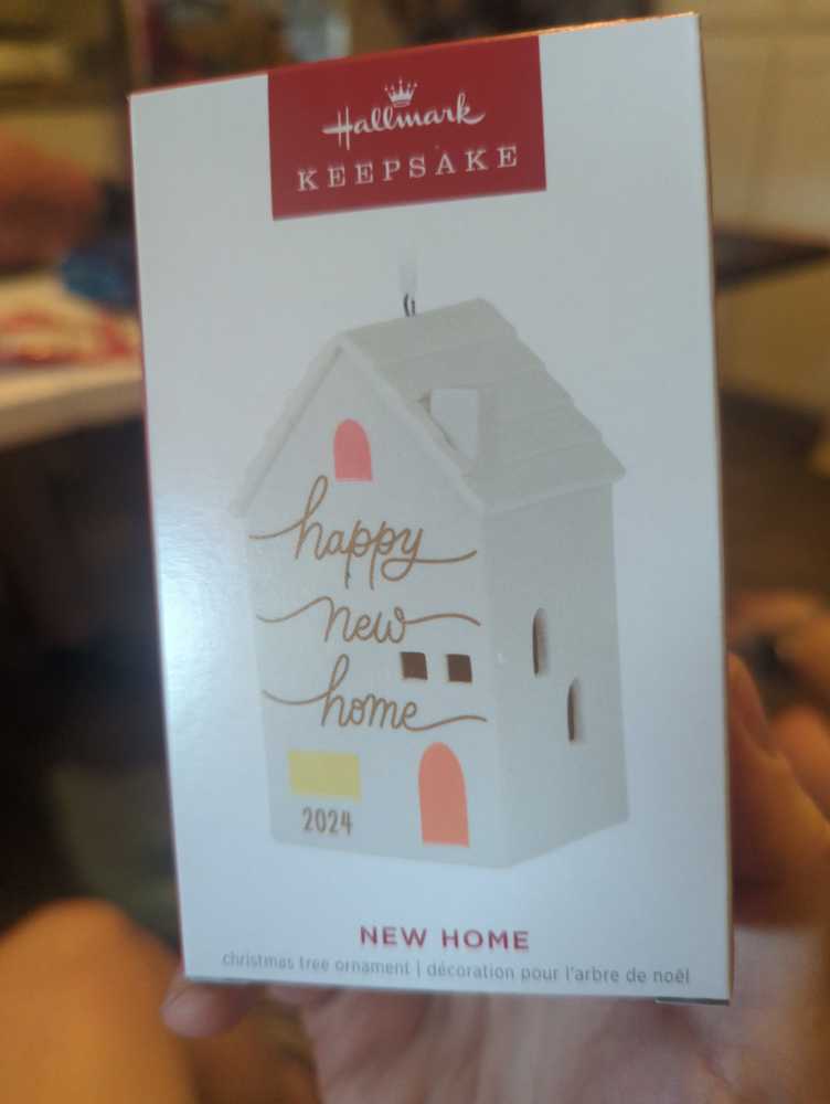 New Home  (New Home) ornament collectible [Barcode 661127009927] - Main Image 1