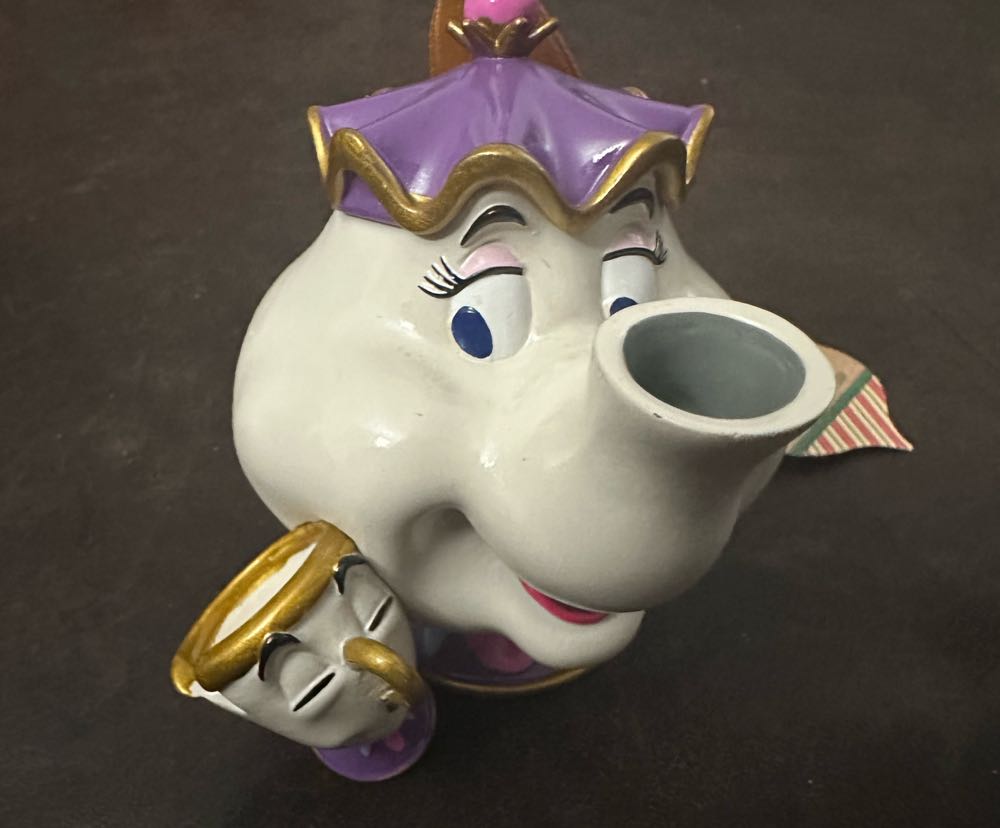 Mrs Potts and Chip - Disney Parks - Disney Parks (Disney’s beauty and the beast) ornament collectible [Barcode 400020261328] - Main Image 2