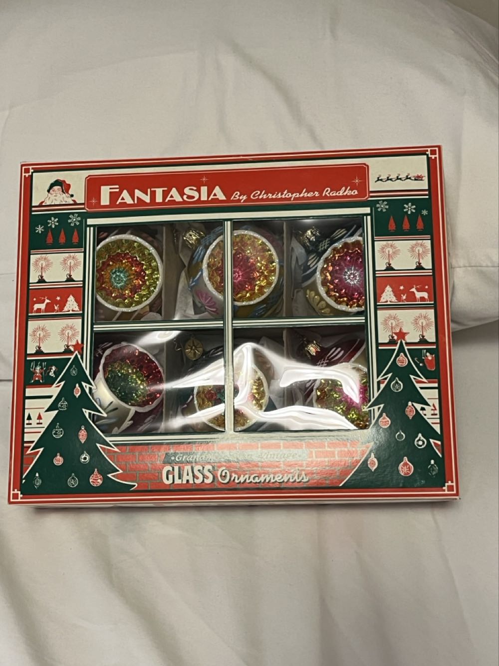 Fantasia Guilded Age  ornament collectible - Main Image 3