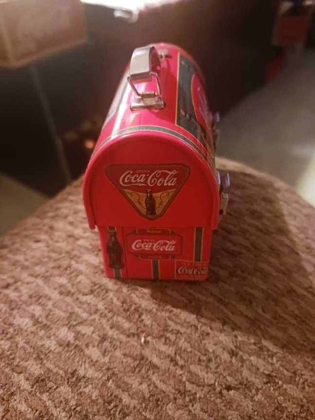 Coca-Cola Ornament Domed Lunch Box Tin Signs 2007 - Coca-Cola hanging tin lunch box mini (Coca-Cola Ornament) ornament collectible - Main Image 3