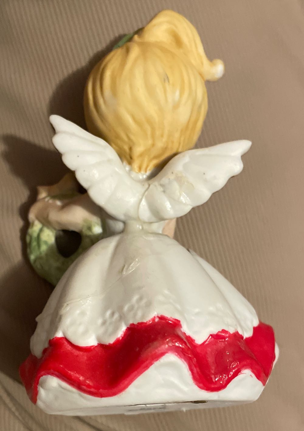 HOMCO - Christmas Angels - Angle With Wreath - 5402 - Angel (Figurine) ornament collectible - Main Image 2