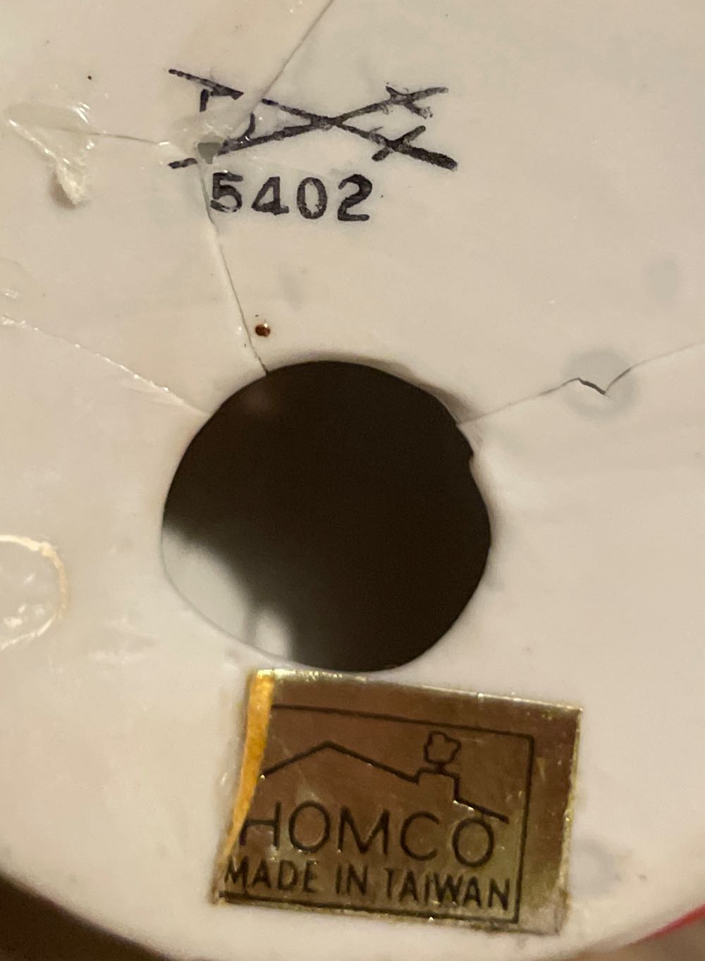 HOMCO - Christmas Angels - Angle With Wreath - 5402 - Angel (Figurine) ornament collectible - Main Image 3