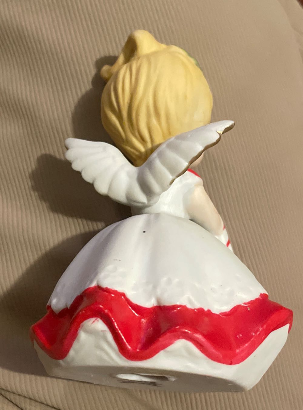 HOMCO - Christmas Angels - Angel With Candy And Stocking - 5402 - Angel (Figurine) ornament collectible - Main Image 2