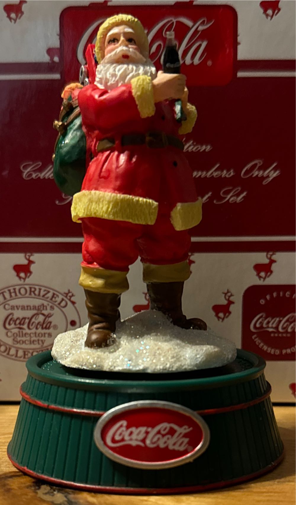Polar Bears with Coca-Cola Bottle / Travel Refreshed - Cavanaugh’s Coca-Cola Christmas Collectors Society (Coca-Cola) ornament collectible - Main Image 3