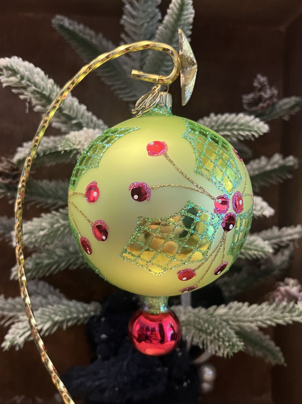 Boughs of Hollywood (Lime)-single  ornament collectible - Main Image 2