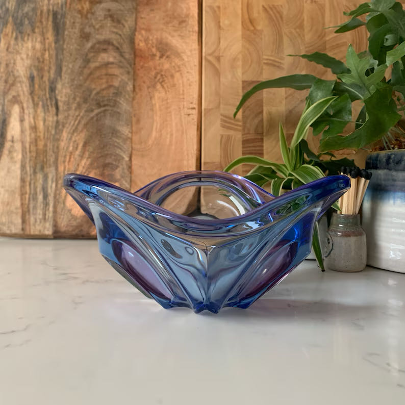 Vintage Purple Glass Dish  ornament collectible - Main Image 2