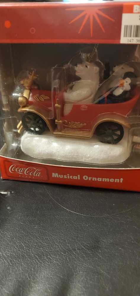 Coca Cola Polar Bears  ornament collectible - Main Image 2