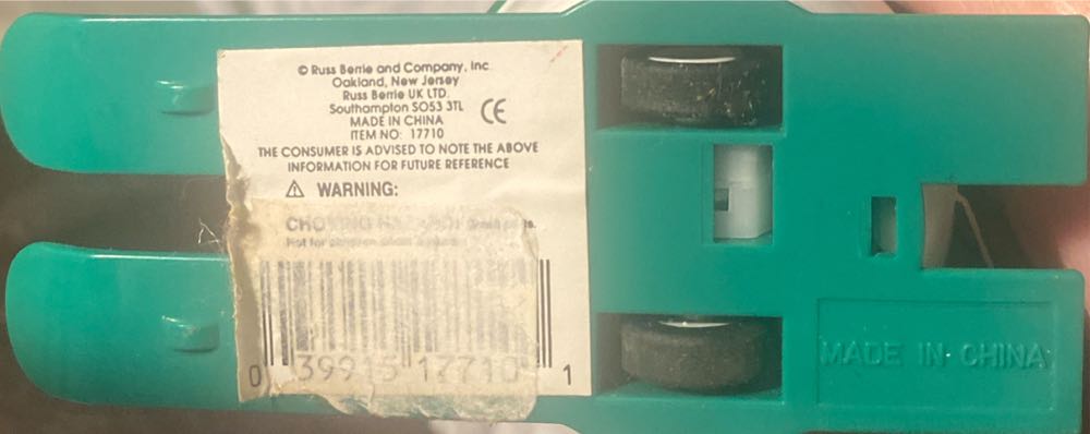 Russ Berrie Snowman Pull Behind Toy - No Series (Snowman Toy) ornament collectible [Barcode 039915177101] - Main Image 4