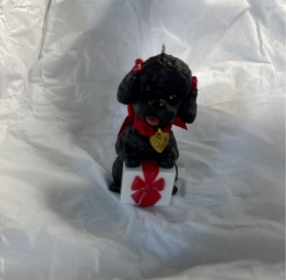 Puppy Love #34 - Poodle - Puppy Love (Puppy Love) ornament collectible [Barcode 661127013047] - Main Image 3