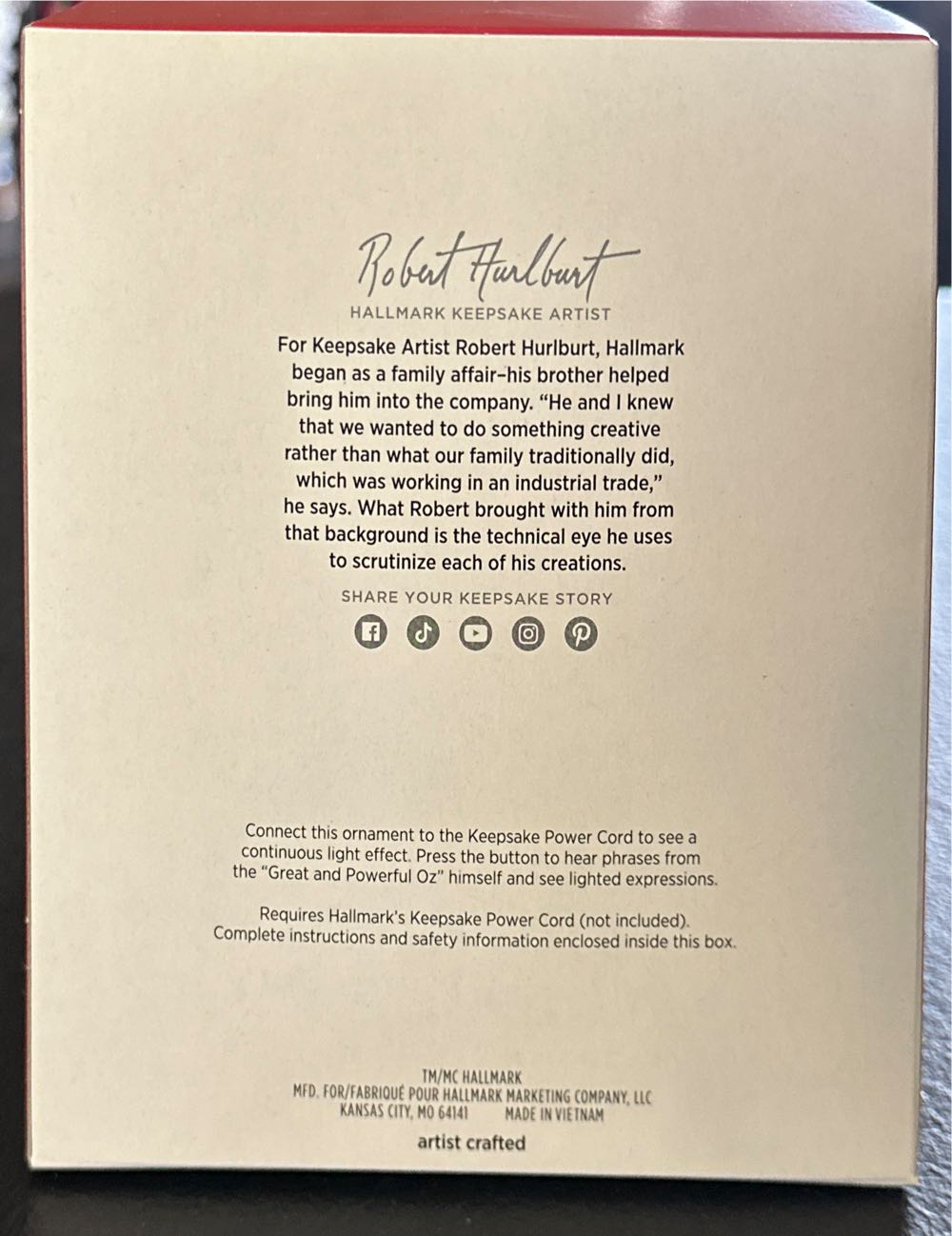 OZ: “The GREAT and POWERFUL OZ” - The Wizard of Oz - Emerald City (MAGIC: Light & Sound) ornament collectible [Barcode 661127017861] - Main Image 2