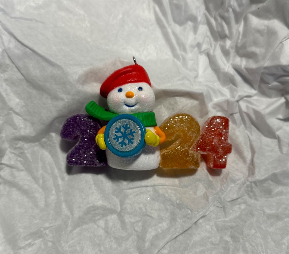 #5 Sweet Decade - Sweet Decade (Snowman Gumdrop) ornament collectible [Barcode 763795832972] - Main Image 3