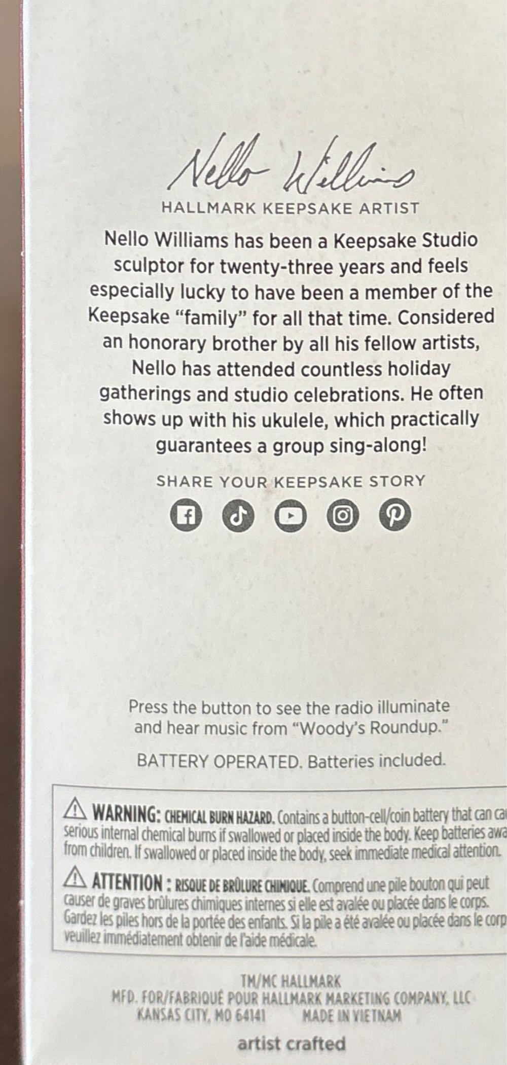 Woody’s Roundup Radio - Keepsake (Disney Pixar Toy Story 2) ornament collectible [Barcode 661127020885] - Main Image 4
