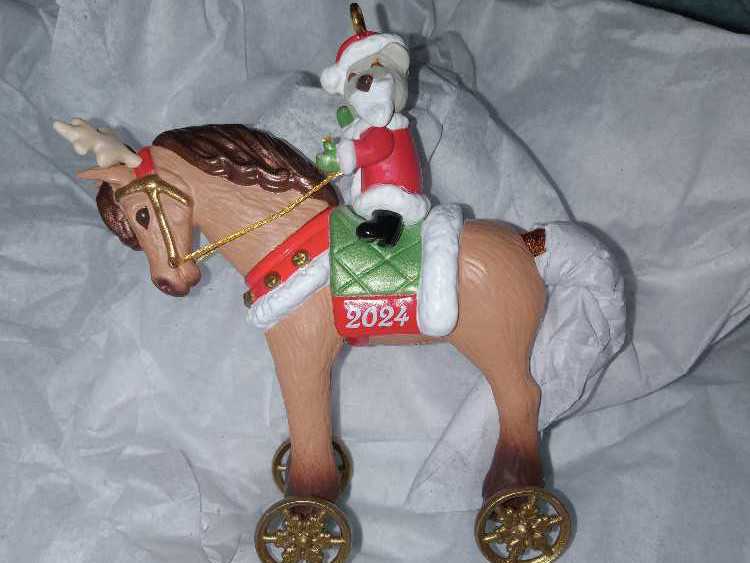 A Pony For Christmas - A Pony For Christmas (Collectible Series) ornament collectible [Barcode 763795833016] - Main Image 3