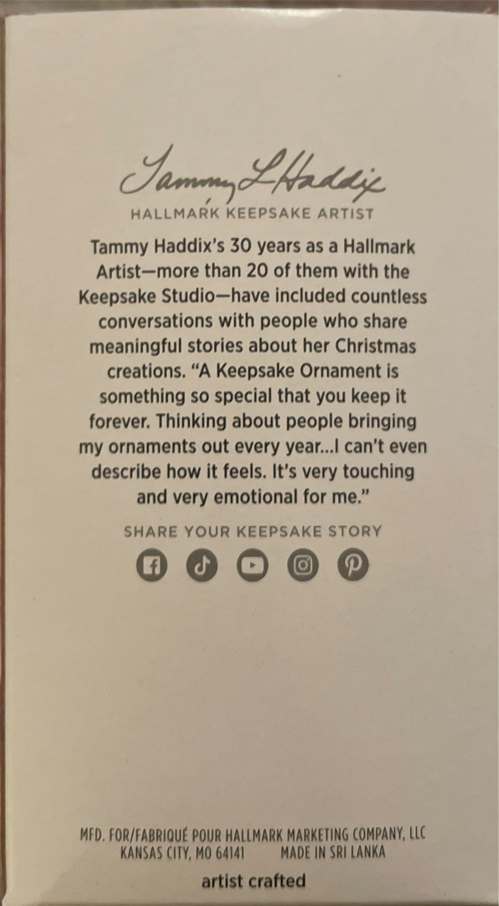 Making Memories #17 Wrapping Lesson (2024) - Making Memories (Snowman) ornament collectible [Barcode 763795841561] - Main Image 4