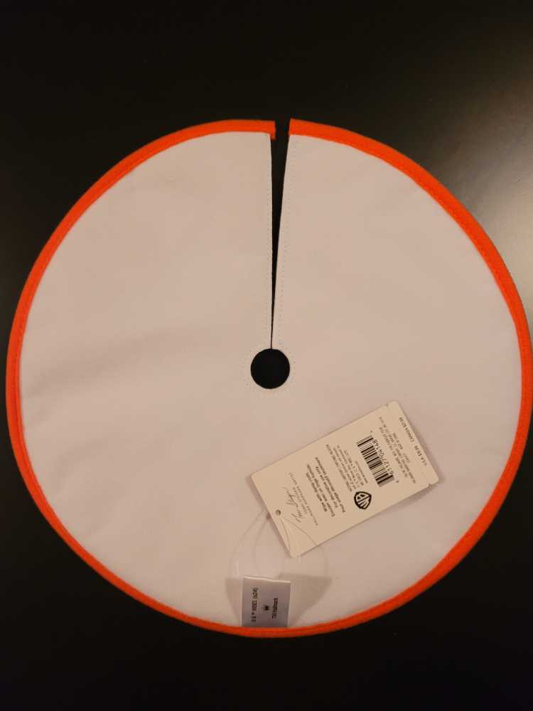 National Lampoon’s Christmas Vacation Mini Tree Skirt - National Lampoon’s Christmas Vacation (Show Stopper) ornament collectible [Barcode 661127041484] - Main Image 4