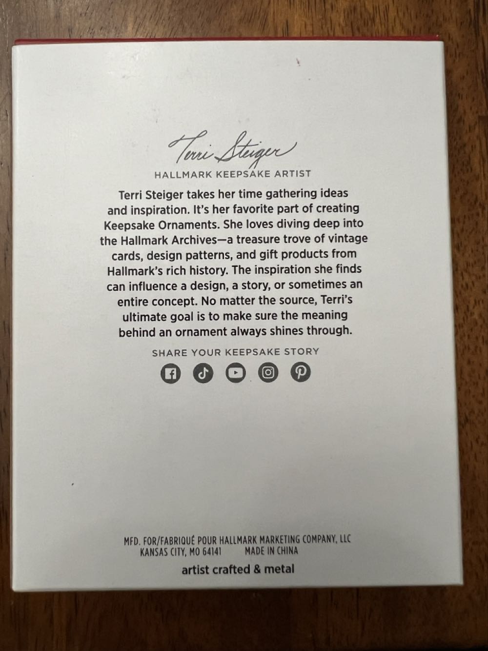 O Christmas Tree - Vintage (Retro Tree) ornament collectible [Barcode 661127023978] - Main Image 2