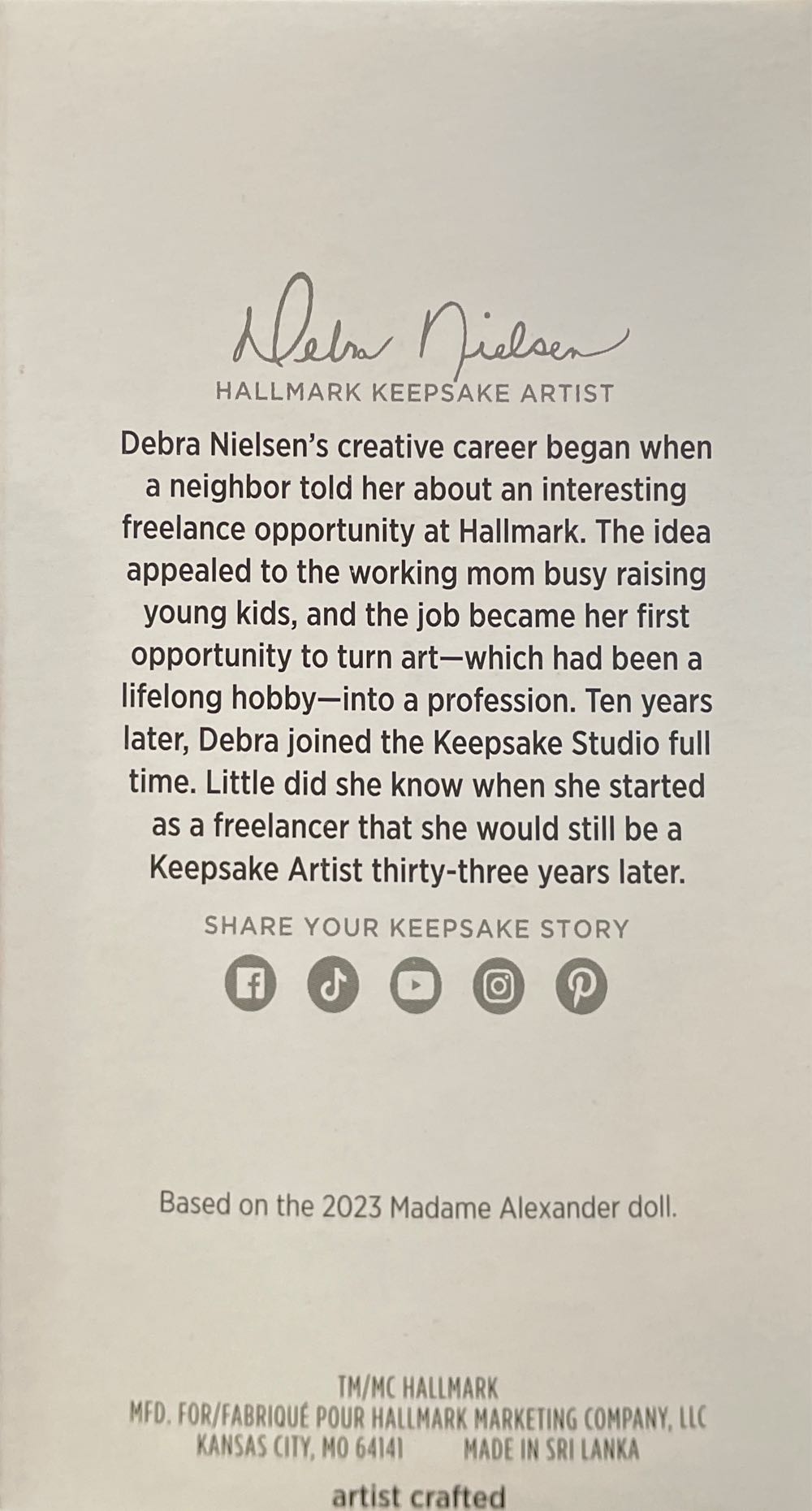 #29 Peacock Princess #29 - Madame Alexander (Madame Alexander) ornament collectible [Barcode 661127021691] - Main Image 3