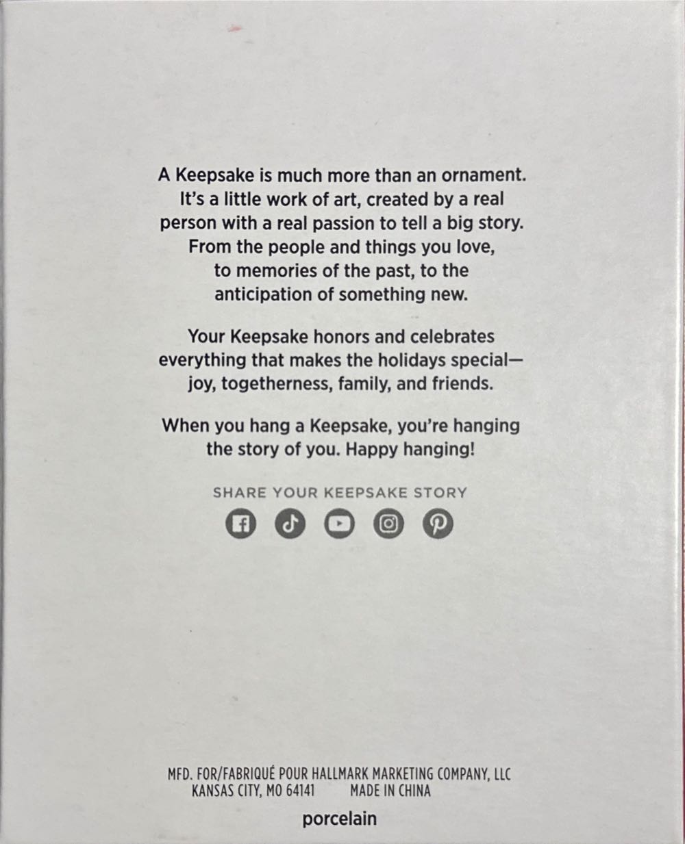 Hallmark Channel - Spread The Love - Hallmark Channel (Heart, Hallmark Channel) ornament collectible [Barcode 661127023824] - Main Image 2