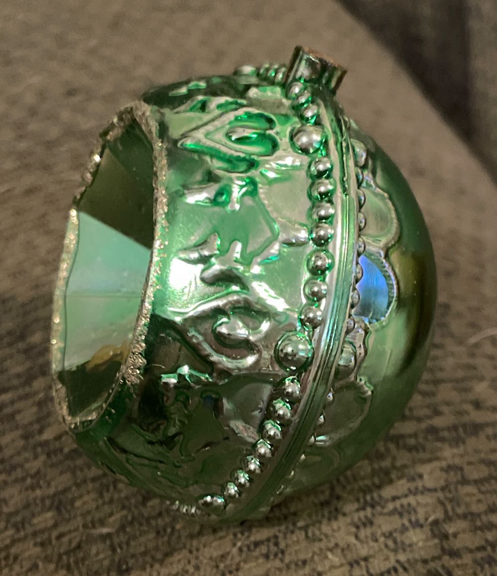 Bradford - Round - Reflector - Reflector (Round) ornament collectible - Main Image 2