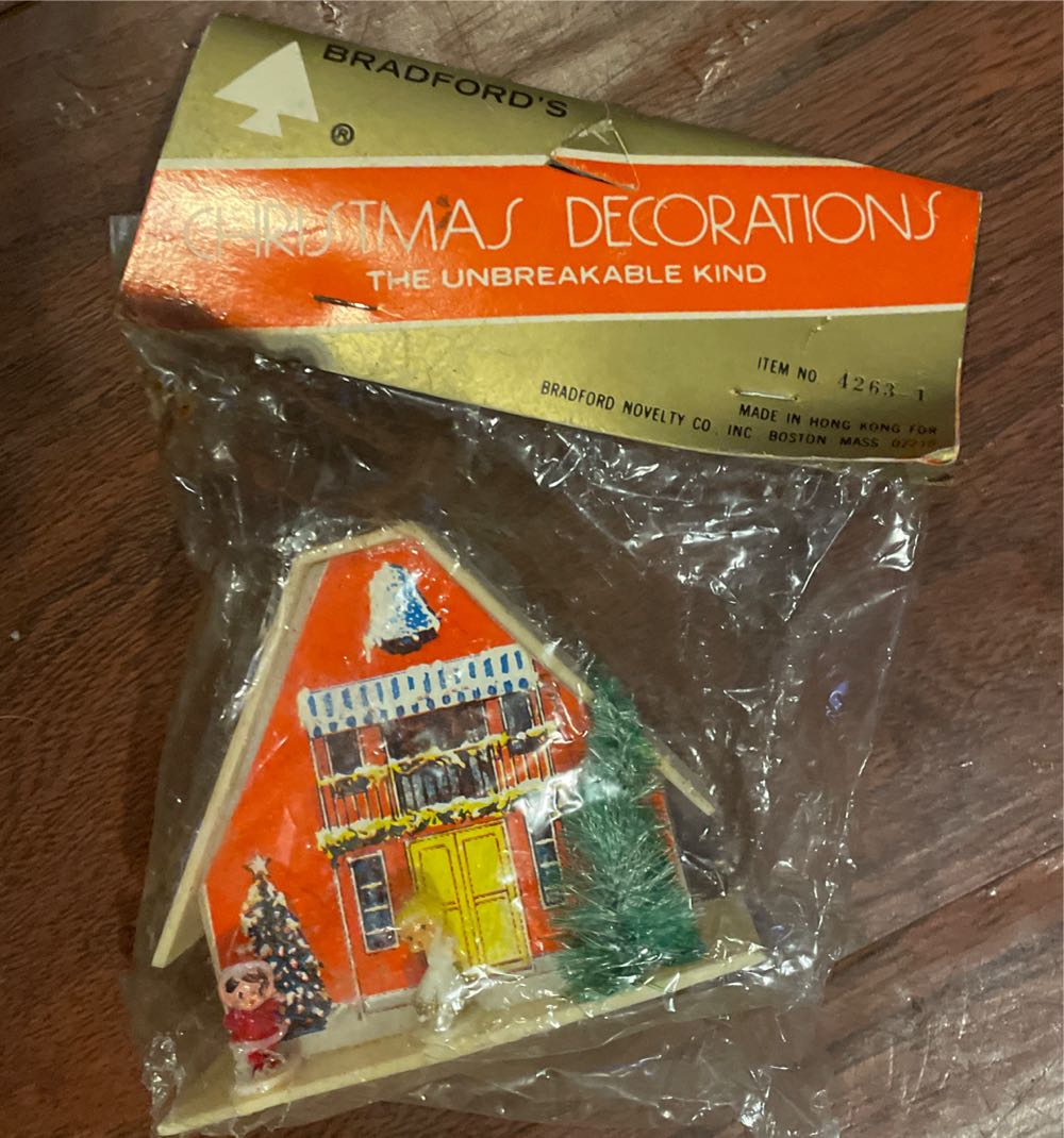 Bradford - Putz - House - Light Up - In Packaging - Putz House (Putz Village) ornament collectible - Main Image 1