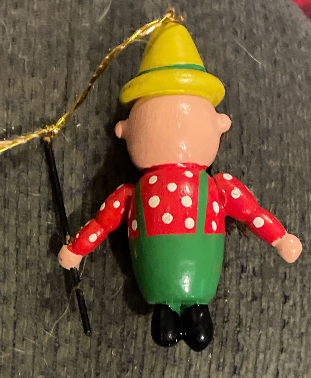 Kurt Adler - Farmer - Farmer (Figural) ornament collectible - Main Image 2