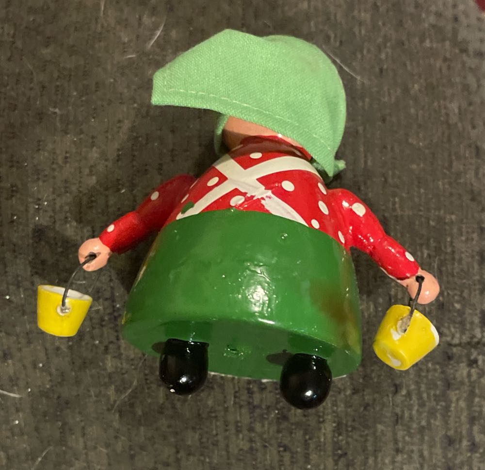 Kurt Adler - Farmer’s Wife - Farmer (Figural) ornament collectible - Main Image 2