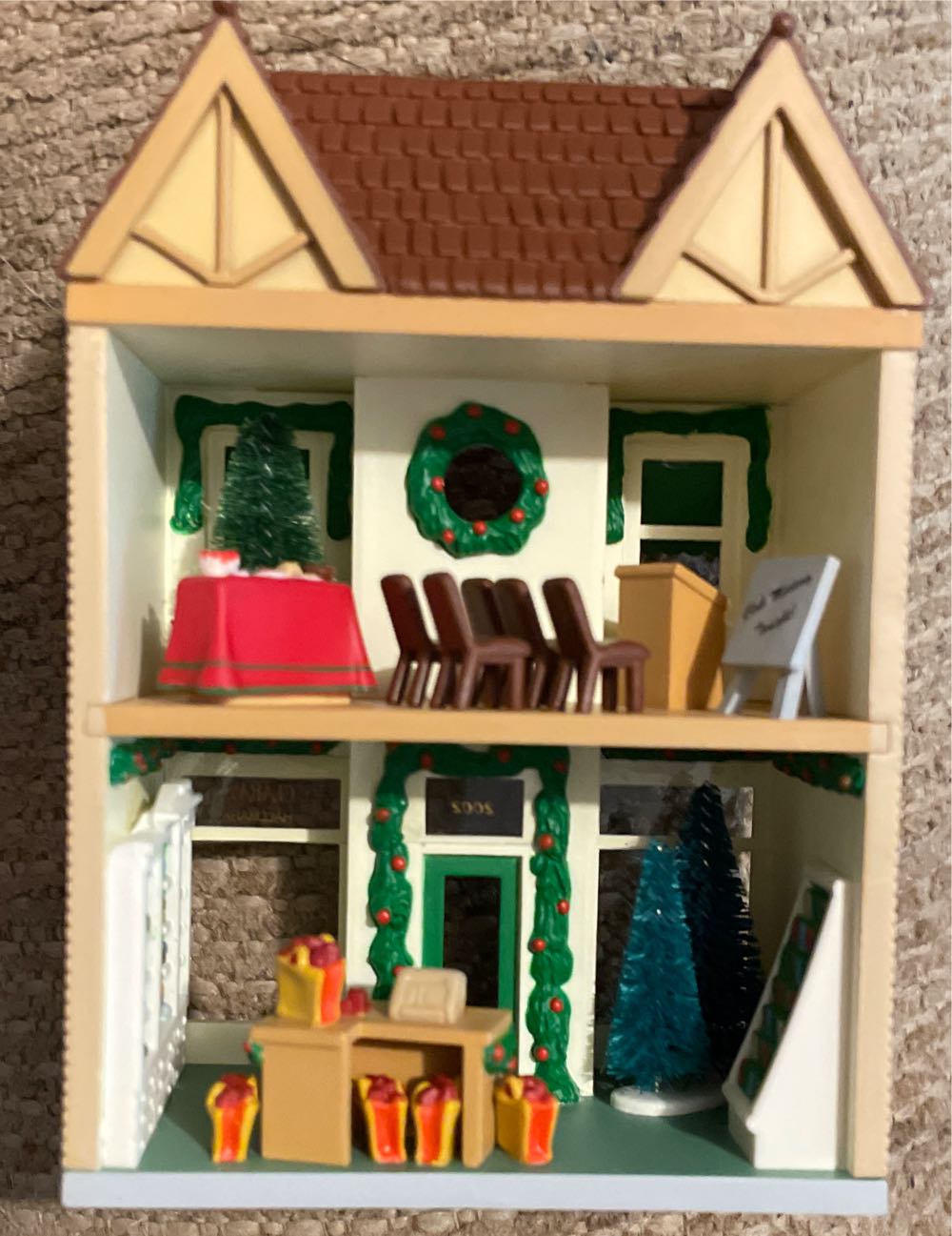Nostalgic Houses & Shops SE (2002) Clara’s Hallmark Shop 🐶🐻 - Nostalgic Houses And Shops (Collectible Series - Special Edition - KOCC) ornament collectible - Main Image 2