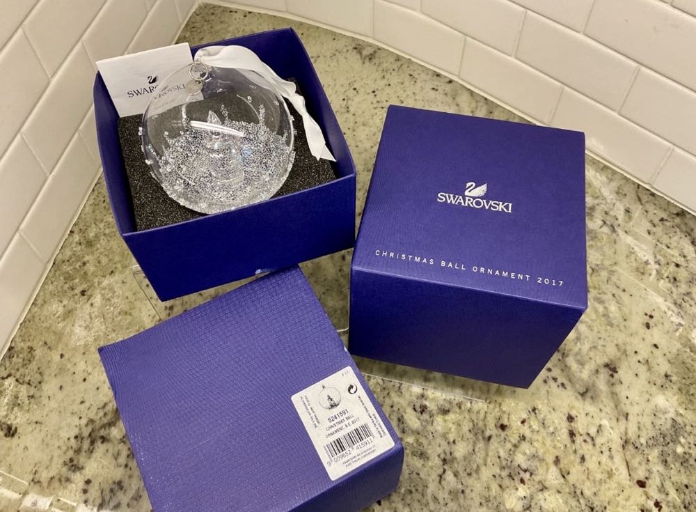 Swarovski  Ball 2017 - Swarovski Annual Edition Ball ornament collectible [Barcode 768549417184] - Main Image 3