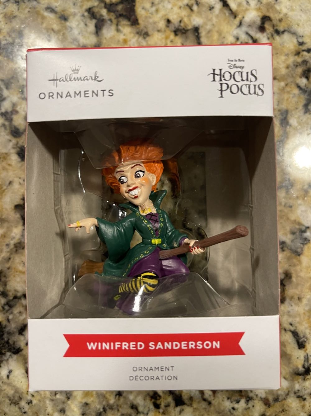 Winifred Sanderson - Hallmark (Hocus Pocus) ornament collectible [Barcode 661127046632] - Main Image 3
