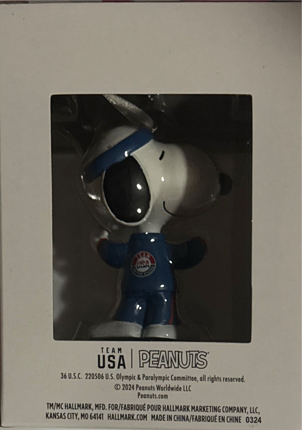 Peanuts Snoopy Team USA - Peanuts (Red Box Ornament) ornament collectible [Barcode 661127046571] - Main Image 2