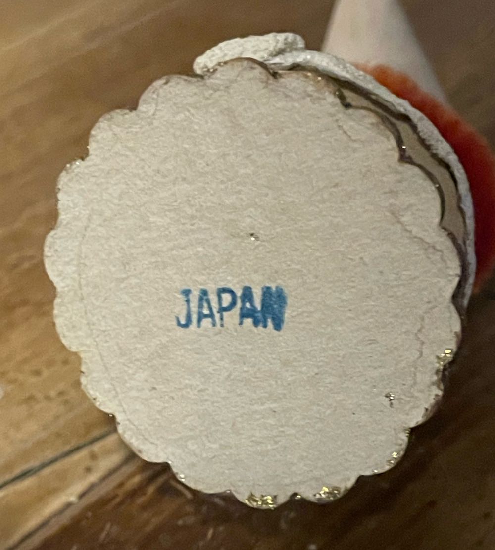 Shiny Brite - Novelty Dwarf - With Lantern - Elf (Chenille) ornament collectible - Main Image 3