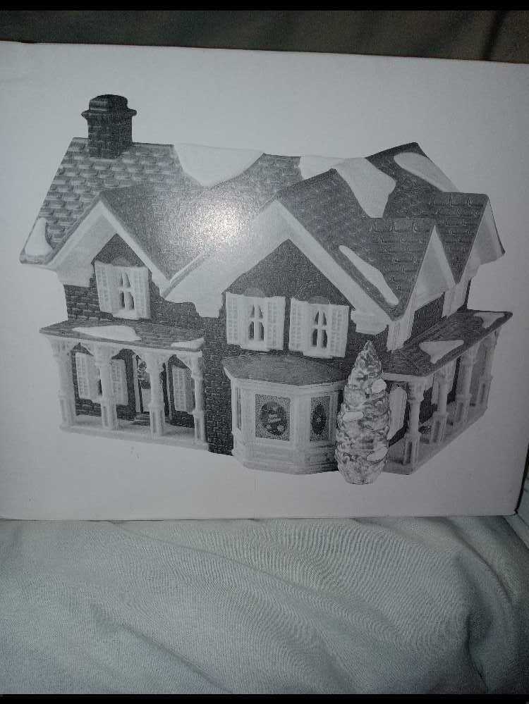 Dept. 56 - RED & WHITE Farmhouse with Tree, Original Snow Village (#5941-2)  (Farm Houses) ornament collectible [Barcode 734409098282] - Main Image 3