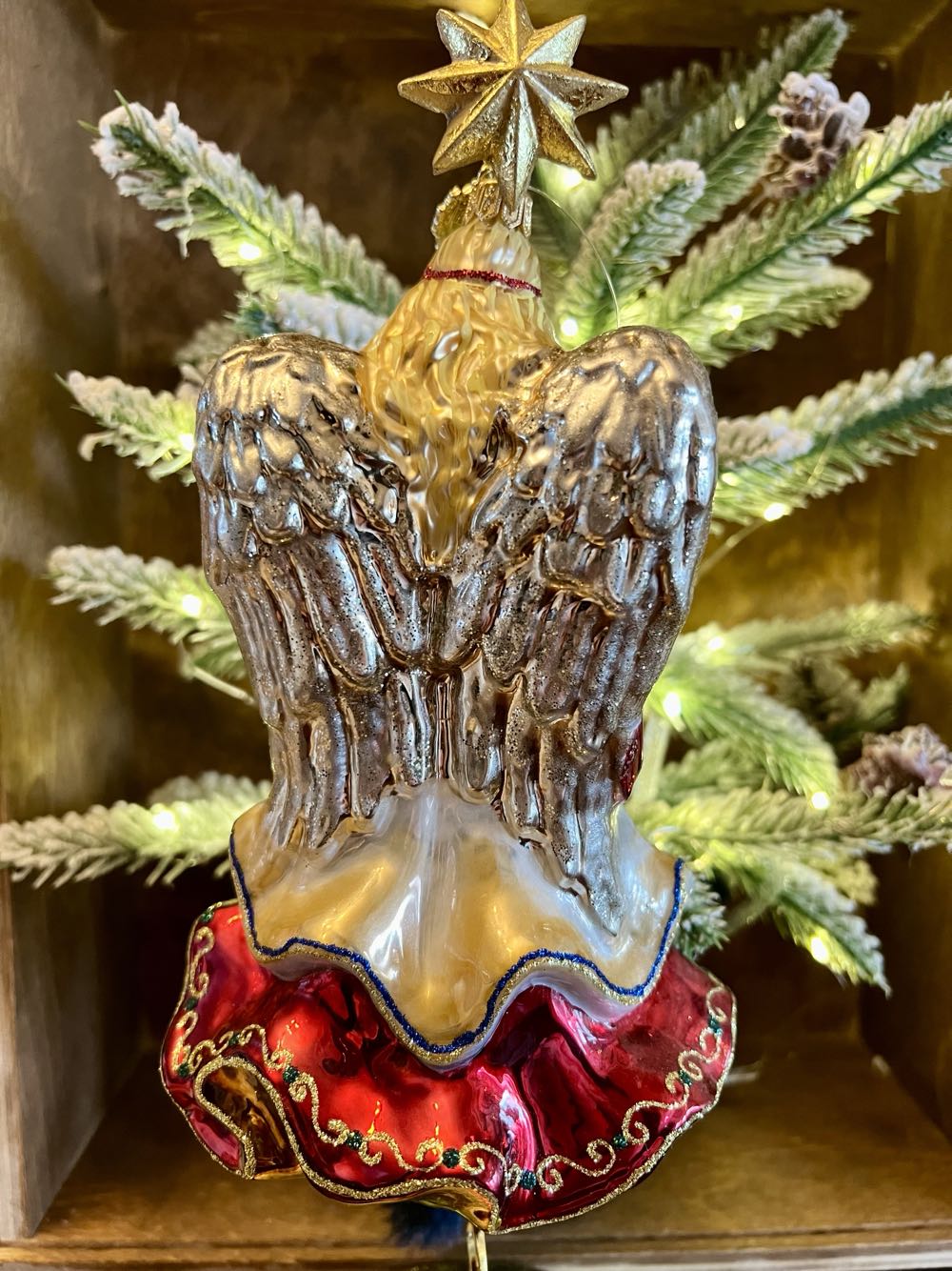 Angel In Wavy Robe / Anioł W Falującej Szacie  ornament collectible - Main Image 2