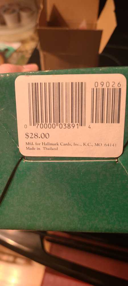 Sharing The Joy - Heirloom Collection (Heirloom Santa Collection) ornament collectible - Main Image 3