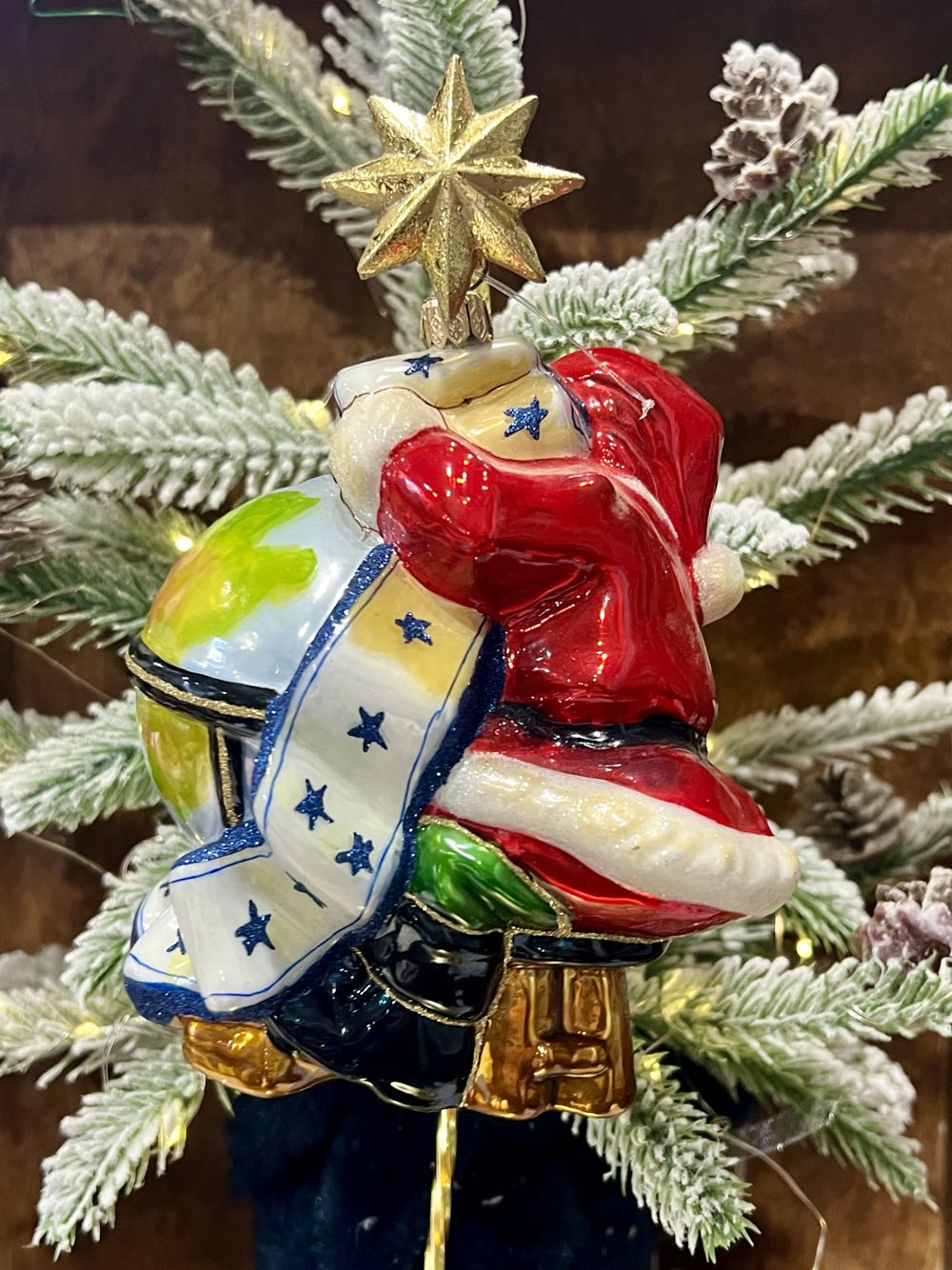Santa With A Globe / Mikołaj Z Globusem  ornament collectible - Main Image 2