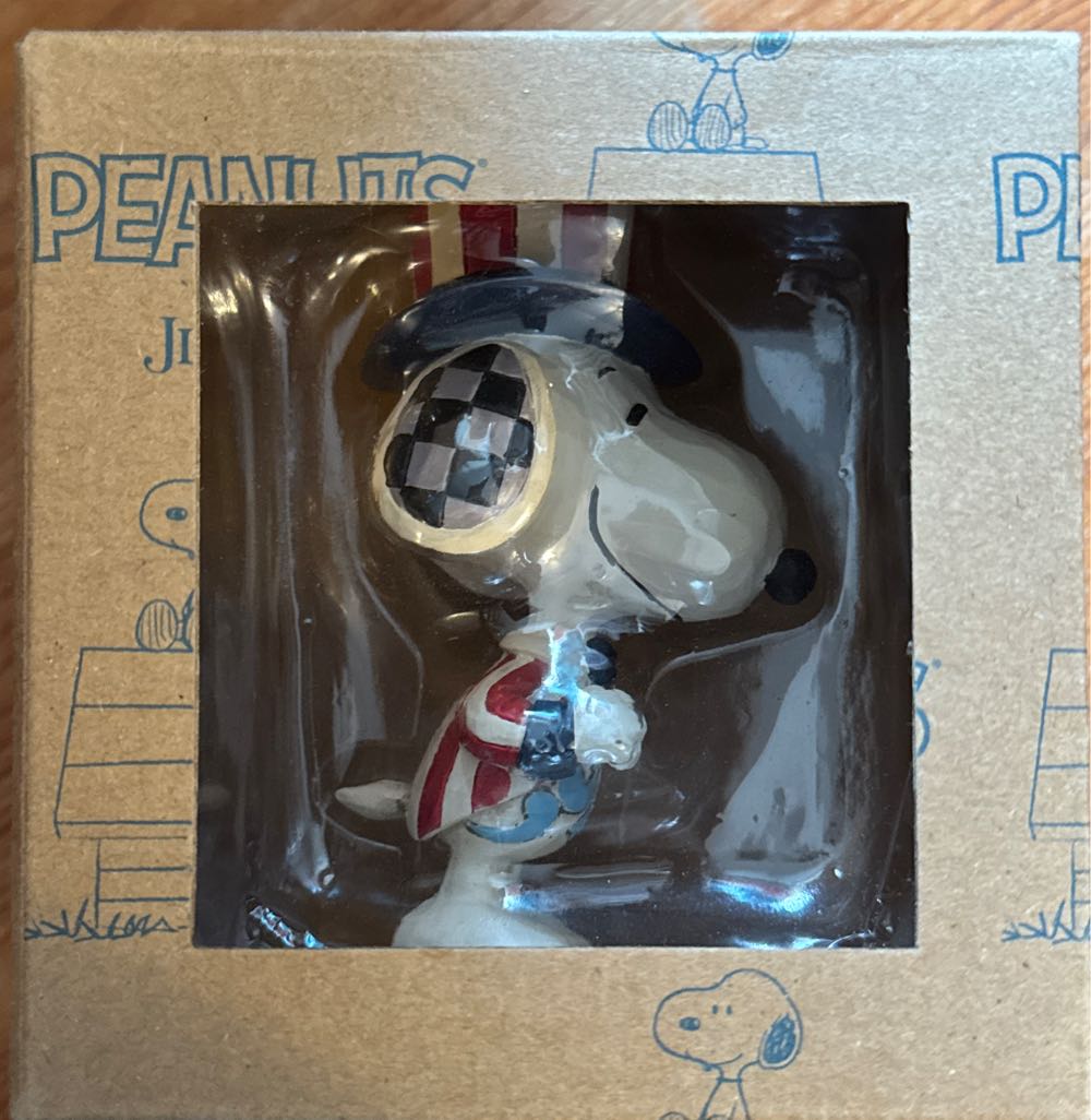 Enesco Peanuts By Jim Shore Snoopy Patriotic Miniature Figurine 3.75 Inch Multicolor  ornament collectible [Barcode 028399219162] - Main Image 2