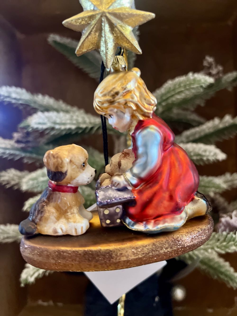 Dziewczynka Z Pieskiem - Kolekcja Wiktorianska / Victorian Collection ornament collectible - Main Image 2