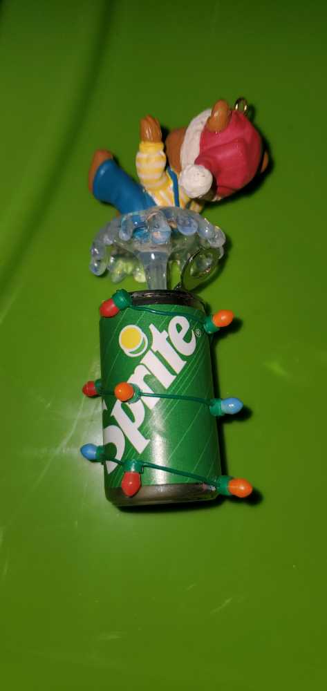 Celebrating with a splash - Coca Cola ornament collectible - Main Image 2